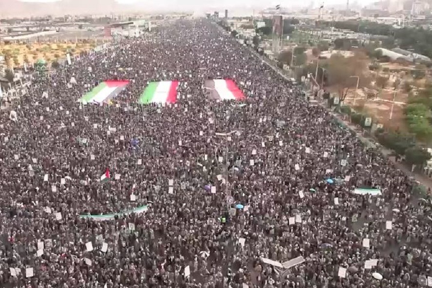 مسيرة مليونية في صنعاء تضامنًا مع الشعب الإيراني وتنديدًا بالعدوان الأميركي-الصهيوني
