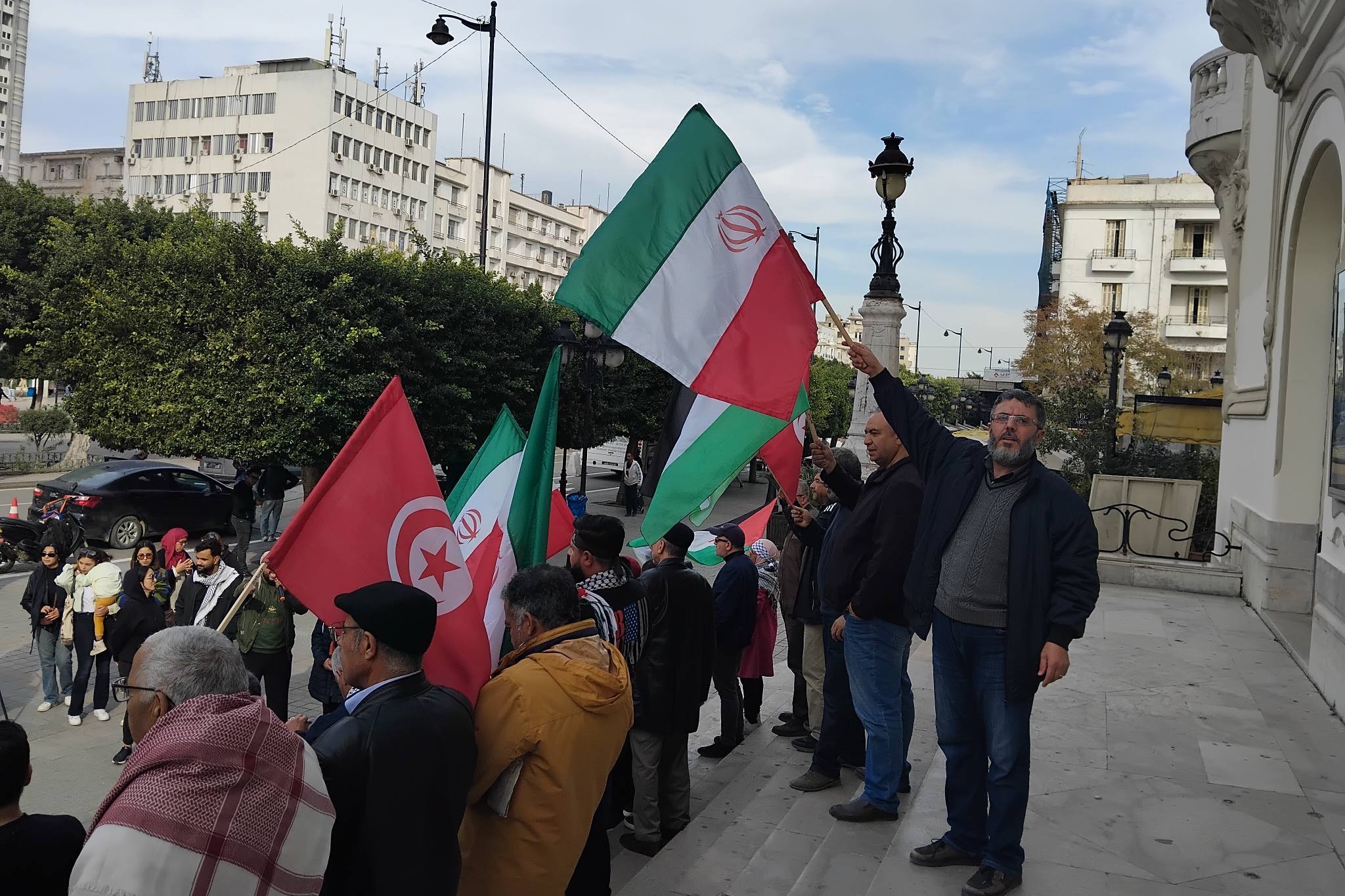 تونس تندد بالعدوان على إيران واحتجاجات شعبية عقب استشهاد الإمام الخامنئي