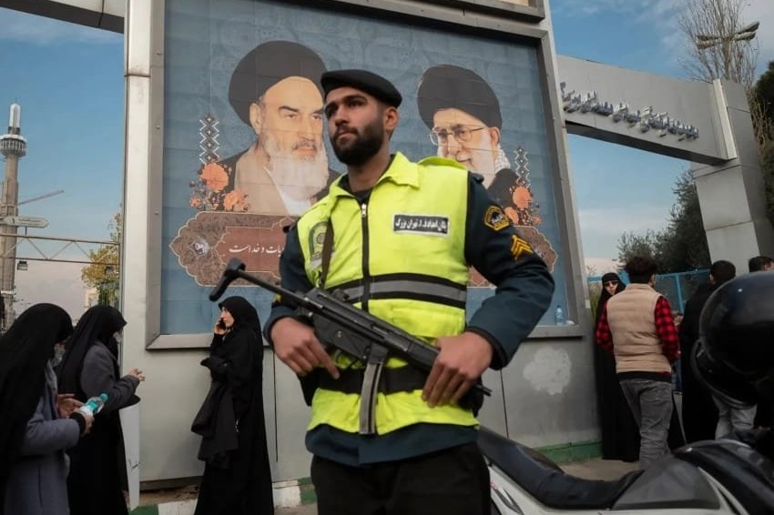 تفكيك شبكة إرهابية في سيستان وبلوشستان الإيرانيتين وإلقاء القبض على 8 عناصر