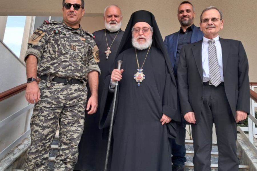 لبنان| البرزي يبحث مع راعي أبرشية صور وصيدا أوضاع الجنوب وتداعيات الاعتداءات 