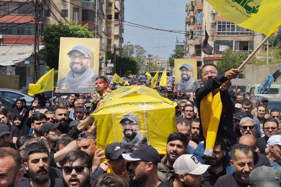 بالصور| حزب الله يشيّع ثلة من الشهداء في روضة الشهيدين - الغبيري