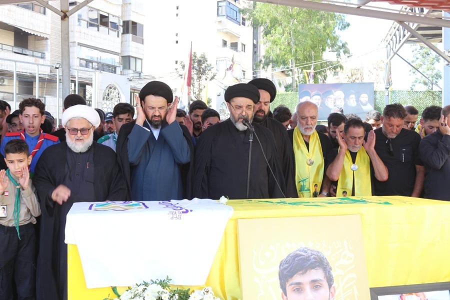 حزب الله شيّع الشهيد حسن أحمد دايخ في الضاحية الجنوبية لبيروت