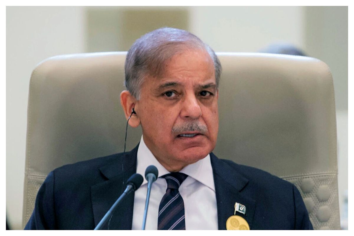 شهباز شريف: وفد باكستاني سيشارك في تشييع الإمام الخامنئي (رض)