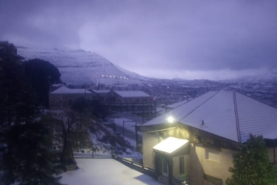 منخفض جوي بارد يضرب لبنان و الطرقات الجبلية مقطوعة 