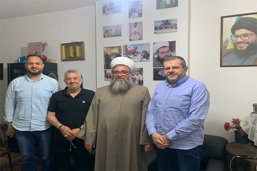  لمناسبة عيد المقاومة والتحرير.. الشيخ العيلاني أقام حفل استقبال في مكتبه في صيدا 