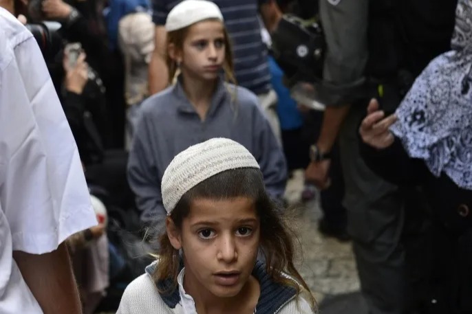 اضطراب ما بعد الصدمة يهدد جيلًا كاملًا من الأطفال والمراهقين في الكيان الصهيوني