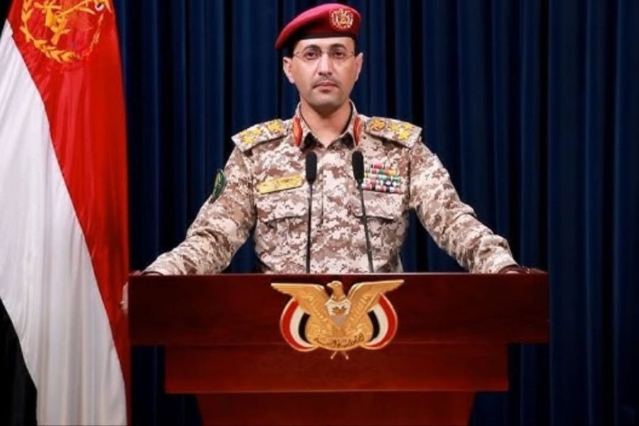 القوات المسلحة اليمنية تُعلن استهداف ناقلتي نفط سعوديتين في البحر الأحمر