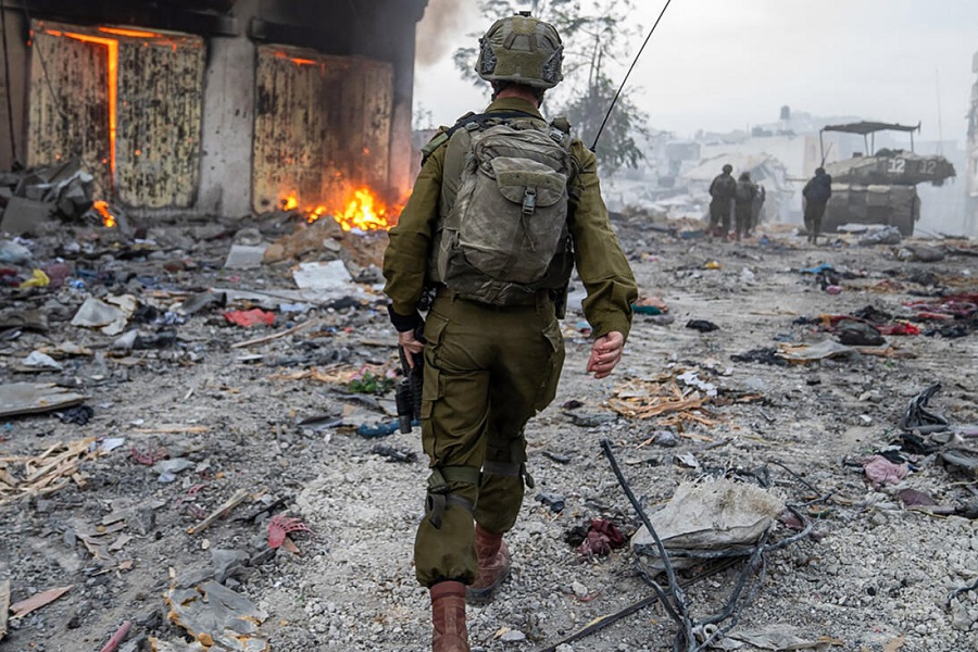 قطاع غزة.. قصف مدفعي ونسف منازل