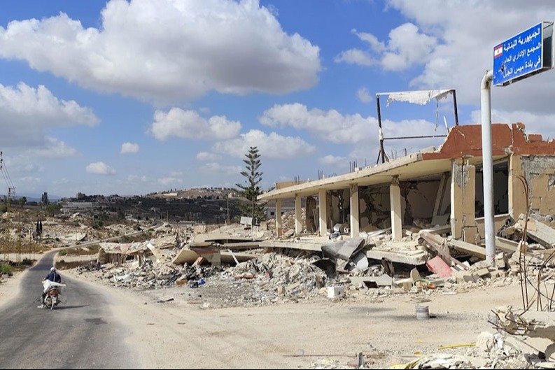 اقتراح تنفيذي لإعادة الإعمار في مجلس الوزراء: ثغرات جوهرية وتكريس لمنطقة حدودية فارغة