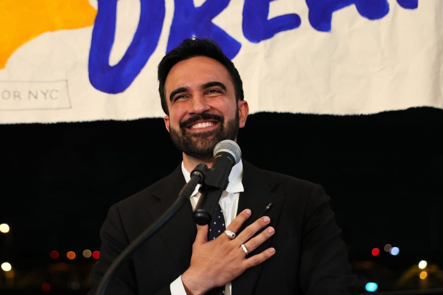 زهران ممداني يفوز بمنصب عمدة نيويورك ويتوعّد ترامب