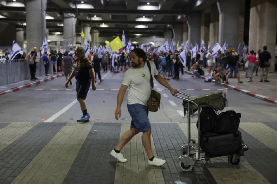 لماذا يترك كثيرون كيان العدو؟