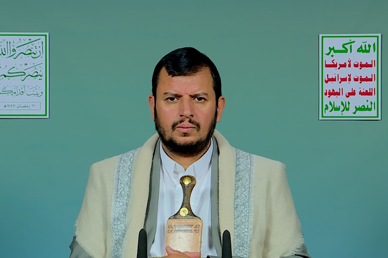 السيد الحوثي: نعلن التضامن الكامل مع إيران والجهوزية لأي تطورات