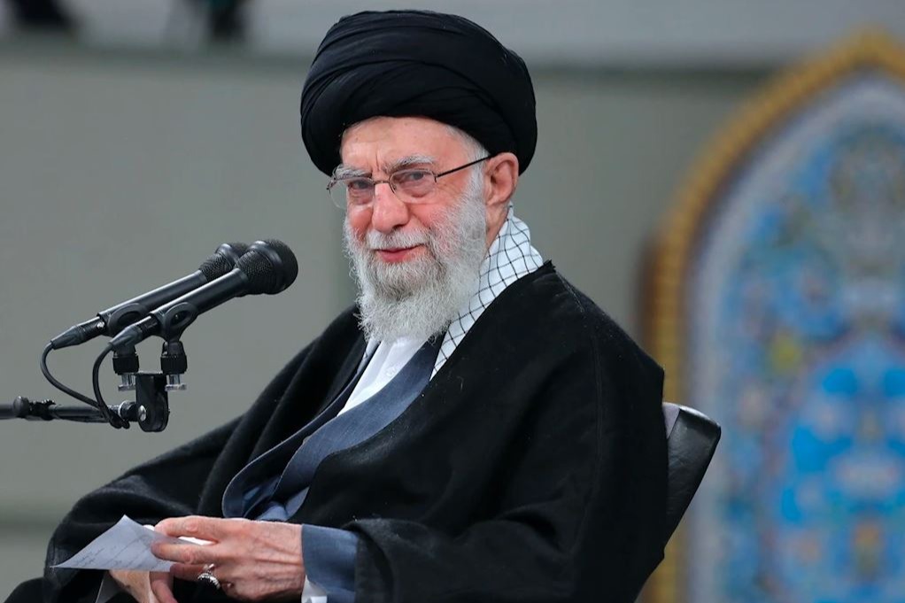 الإمام الخامنئي: فترة 