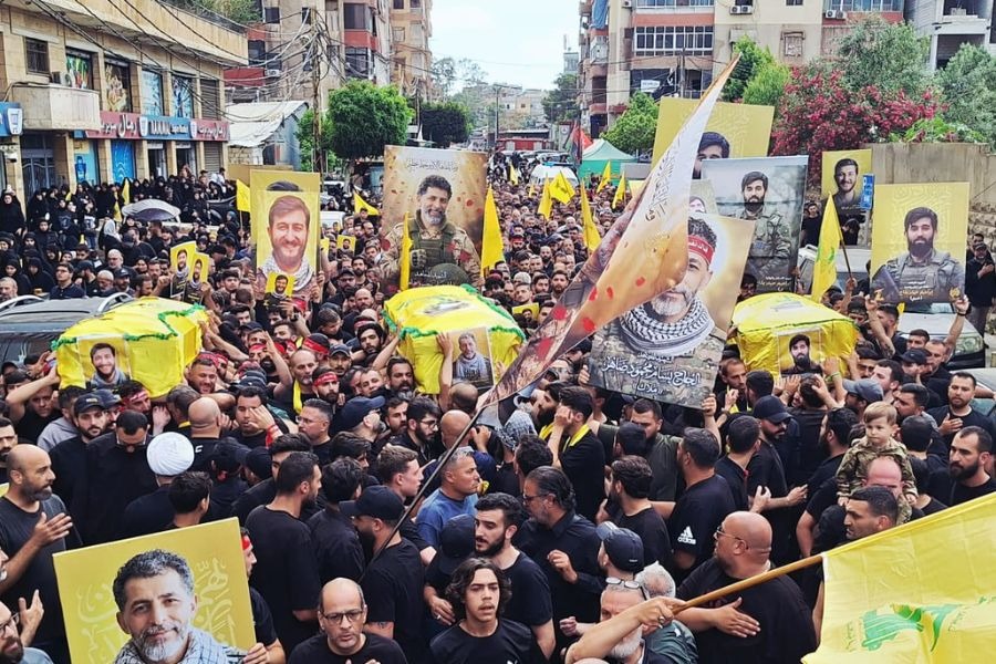 بالصور| حزب الله شيّع ثلة من الشهداء في روضتي الزرهاء (ع) والحاج عماد