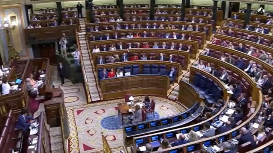 البرلمان الإسباني يقرّ حظرًا على الأسلحة من وإلى الكيان 