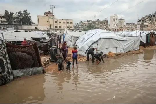 السيول تُغرق غزة