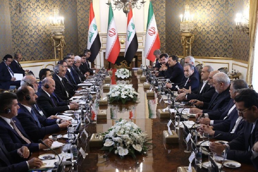 طهران وبغداد توقعان اتفاقيات تعاون وتوأمة وتتفقان على إعداد وثيقة استراتيجية شاملة