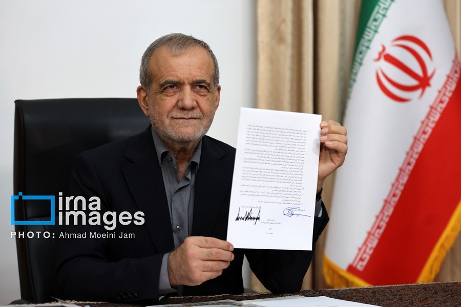 بزشكيان: تفاهم إسلام آباد وثيقة تاريخية ورسالة من إيران المقتدرة