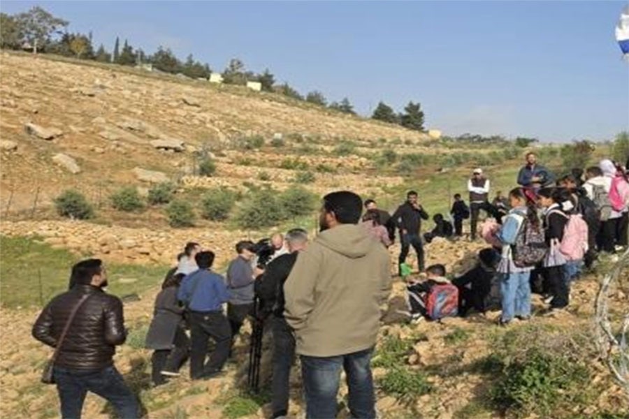 الخليل .. طلاب مدرسة 