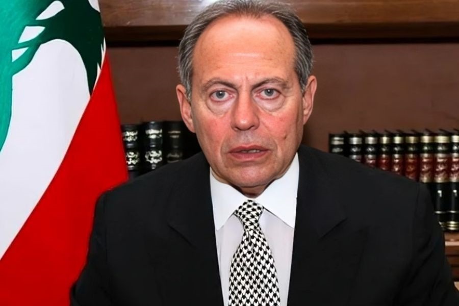 الرئيس لحود: الجيش بقيادة العماد هيكل سيبقى على أهبة الاستعداد في مواجهة المخاطر