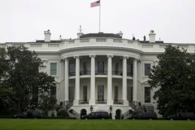 البيت الأبيض يُفكر بإرغام الدول العربية على دفع تكاليف الحرب على إيران  