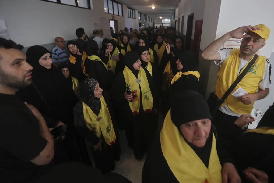 تسونامي بلدي يتكرر في جنوب العز