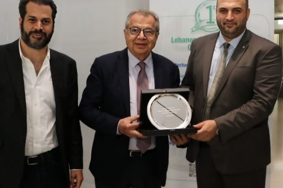 ناصر الدين تفقّد مصنعين للأدوية في ضبية وزكريت: نشجع المصانع الوطنية لاستعادة الريادة