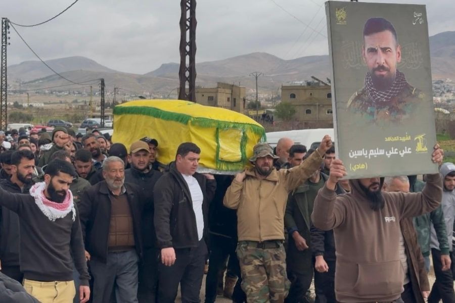 المقاومة الإسلامية وأهالي بلدة الزيرة يشيعون الشهيد السعيد علي علي سليم ياسين