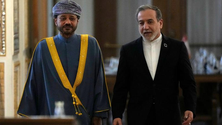 جولة مفاوضات إيرانية- أمريكية ثالثة يوم الخميس القادم