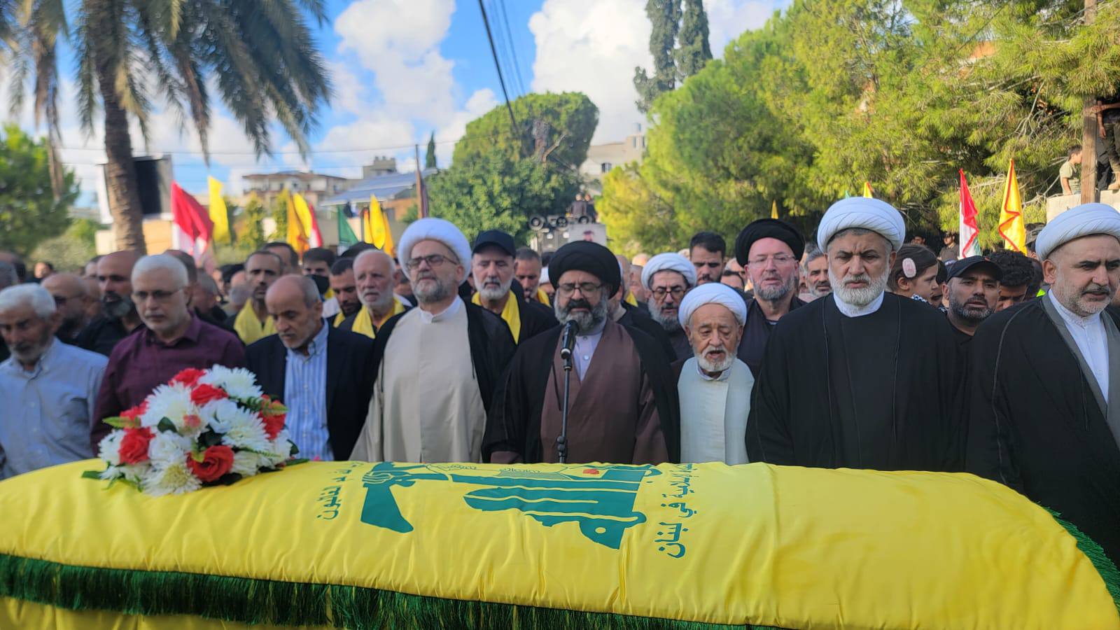 حزب الله وجماهير المقاومة يشيّعون الشّهيد زين العابدين فتوني في الحلوسية