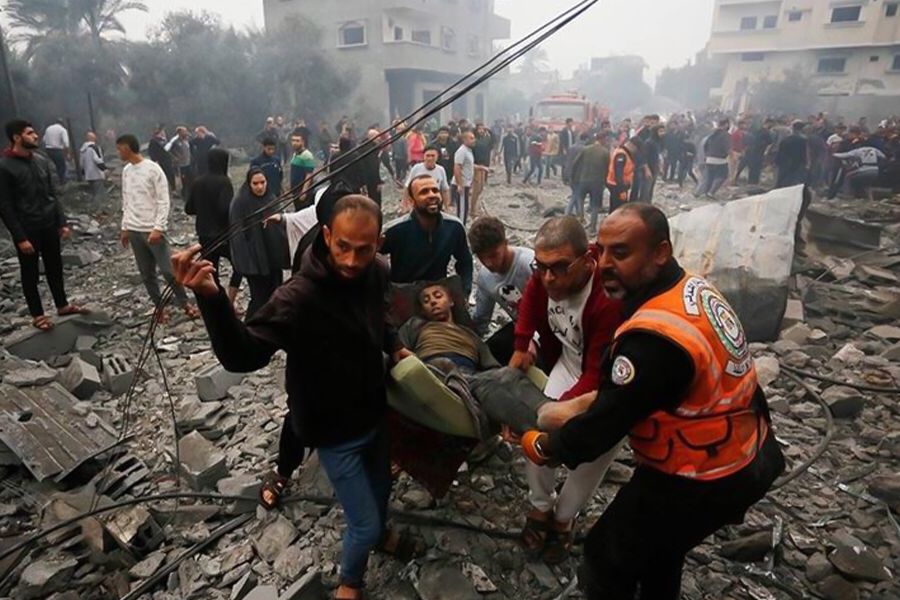 مجزرة مروّعة.. 16 شهيدًا في قصف إسرائيلي على طابور مساعدات  في عزة