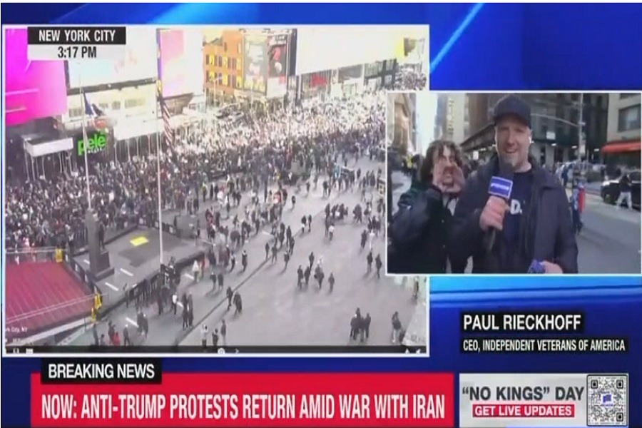 مظاهرات نيويورك.. محتج أميركي يقطع البث المباشر هاتفًا 