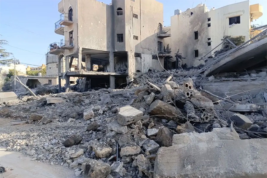 العدو يُكثّف عدوانه ويُمعن باستهداف المدنيين والمؤسسات المدنية 