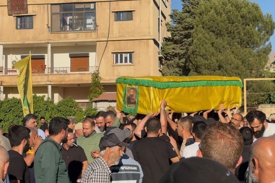 بعلبك تودّع الشهيد المجاهد حسين كريم مظلوم في موكب وفاء مهيب