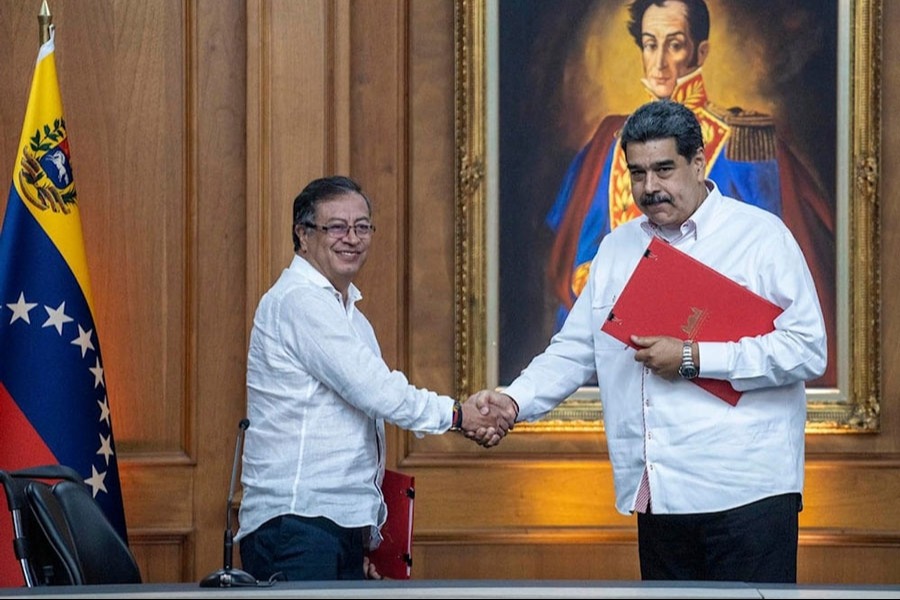 كولومبيا تنفي دعم خطة انتقال السلطة في فنزويلا وتؤكّد احترام سيادة كاراكاس