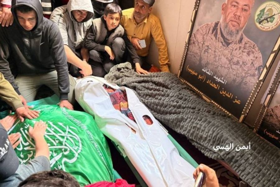 تشييع مهيب للقائد عزّ الدين الحداد في غزّة