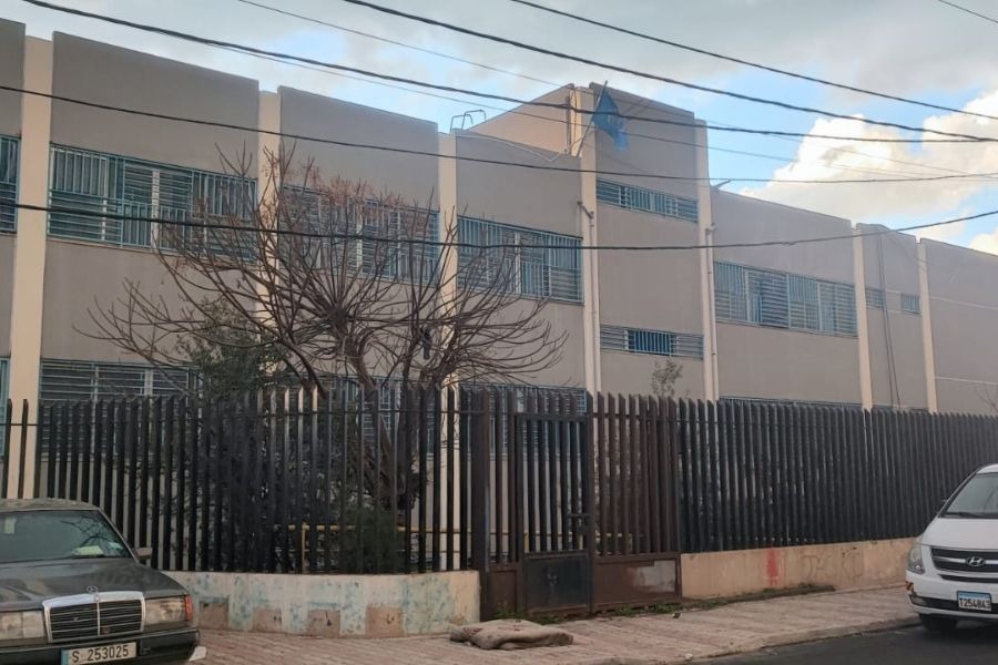 قرارات الأونروا التعسفية تدخل حيز التنفيذ..