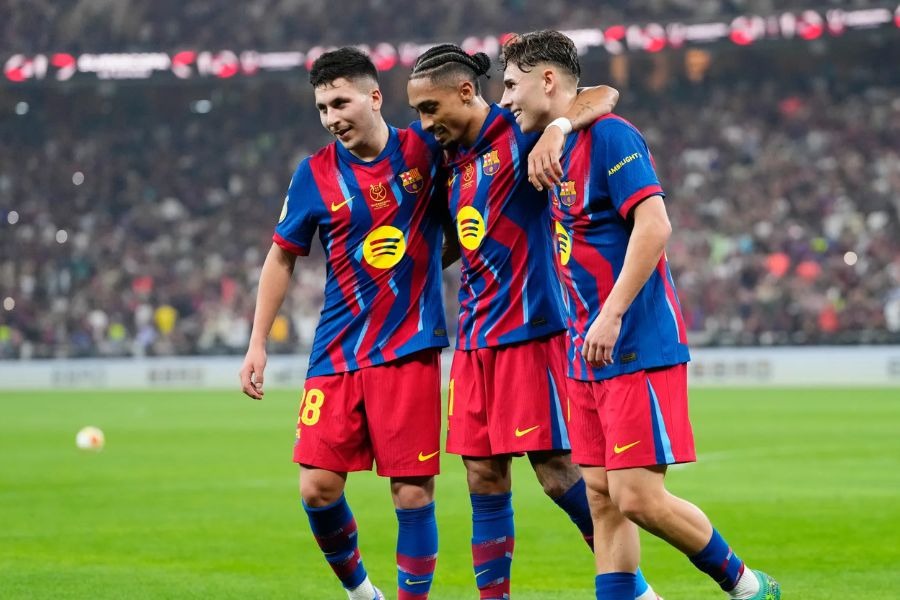 برشلونة يبلُغ نهائي كأس السوبر الإسباني بعد فوز كاسح على بلباو