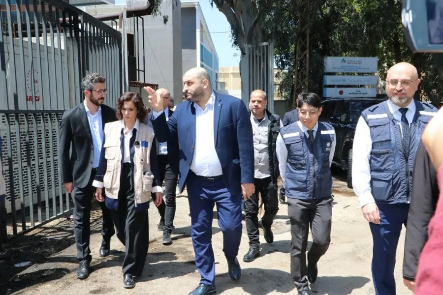 ناصر الدين يتسلم حقائب إسعافات أولية: الشراكة تعزز دعم النظام الصحي وسط تزايد الحاجات
