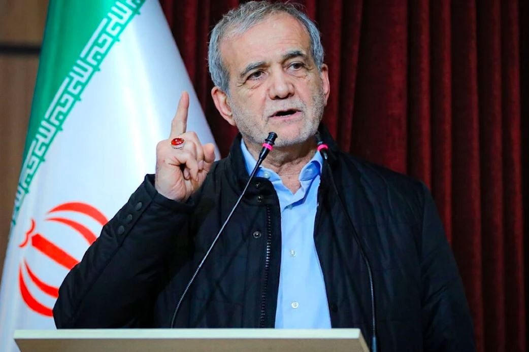 بزشكيان: مجلس القيادة المؤقّت بدأ مهامه.. وثابتون على درب الفخر والاستقلال 