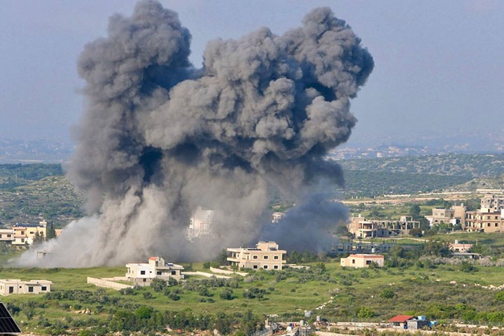 غارات معادية مكثّفة تستهدف بلدات عدة وارتقاء شهداء بينهم مسعفون وأطفال 