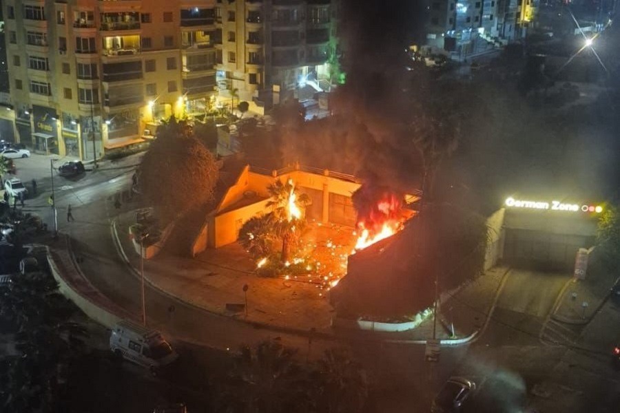 شهيد بعدوان صهيوني استهدف سيارة في منطقة الجناح 