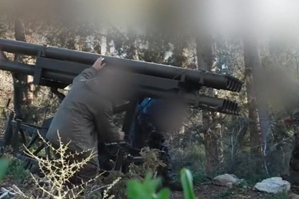 الجنوبيون يخوضون معركة التحرير والسلطة تفتح 