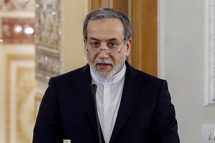 عراقتشي لترامب: الشعب الإيراني العظيم يرفض التدخّل في شؤونه.. وقواتنا تعرف أين تستهدف