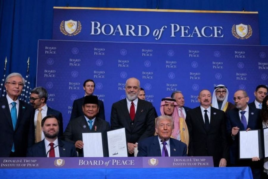 توقيع تعهدات مالية لغزة في الاجتماع الأول لما يسمى بـ