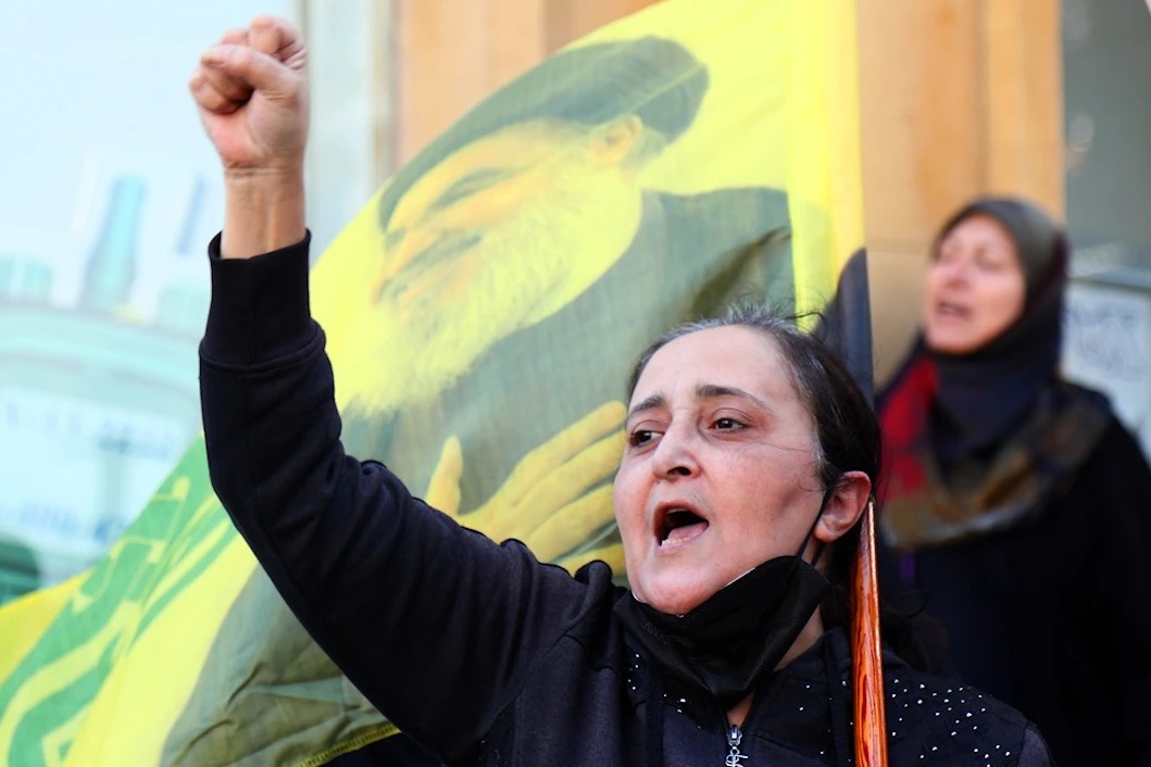 سلطة الاحتلال الأميركي تبرّر مجازر العدو