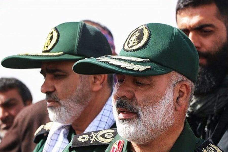 الإمام الخامنئي يُعين العميد كرمي قائدًا للقوات البرية في الحرس الثوري