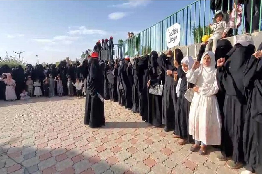 من قافلة الوفاء إلى وقفة الغضب.. اليمانية لأهل غزّة: لستم وحدكم