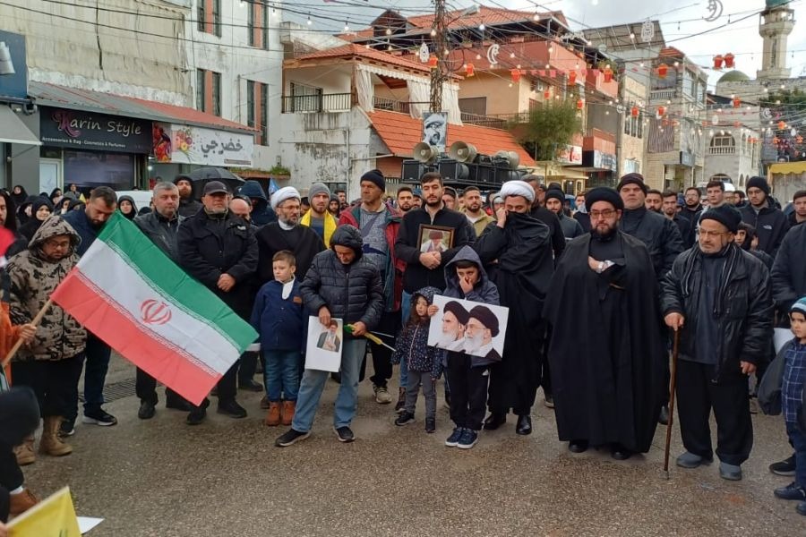 بالصور| وقفة وفاء للشهيد الإمام الخامنئي وتضامنًا مع إيران في عربصاليم
