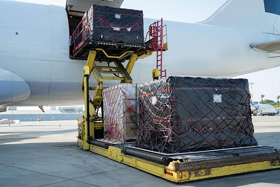 تقرير صهيوني: 1000 طائرة حطّت في 